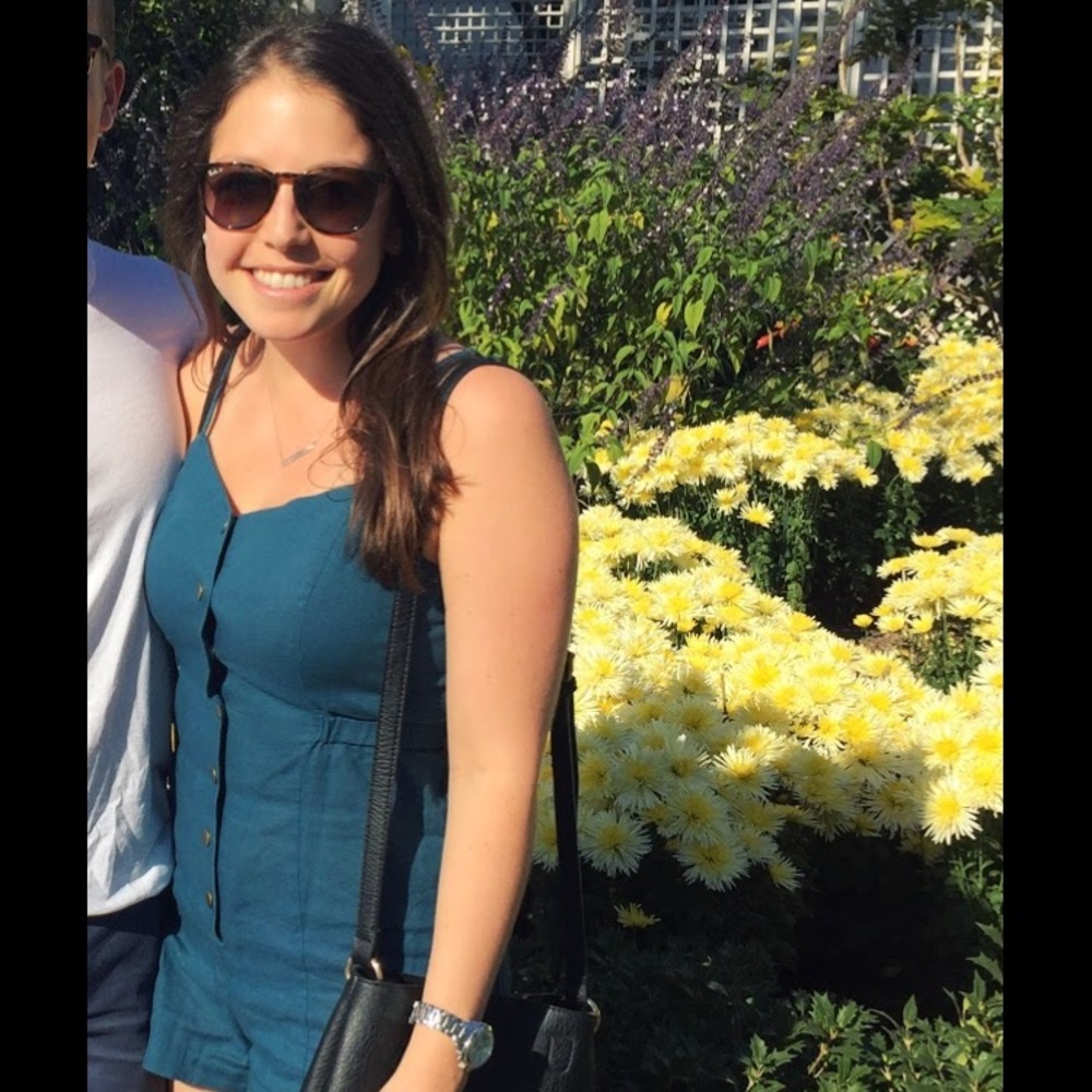 Meet your Posher, Leora